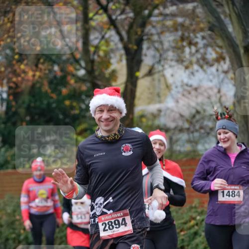 07.12.2025 - St. Pauli X-Mass-Run No. 15 Michael Burmester http://msf.ph/oto/9407970 07.12.2025 09:43:00 Laufen 910, 15, 2894, 1484 meine-sportfotos.de