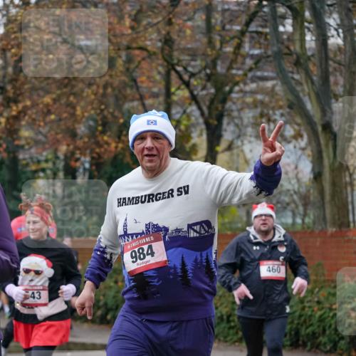 07.12.2025 - St. Pauli X-Mass-Run No. 15 Michael Burmester http://msf.ph/oto/9408001 07.12.2025 09:43:02 Laufen 43, 15, 984, 460 meine-sportfotos.de