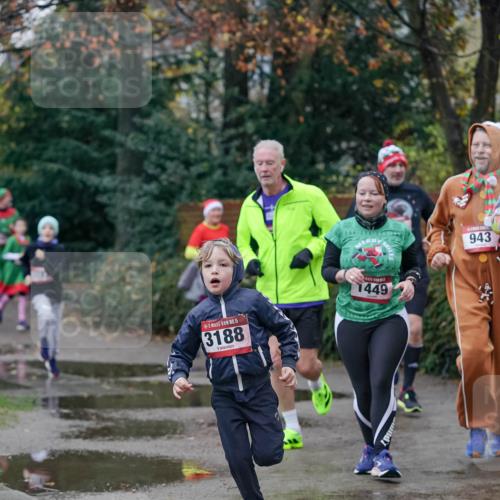 07.12.2025 - St. Pauli X-Mass-Run No. 15 Michael Burmester http://msf.ph/oto/9408057 07.12.2025 09:43:09 Laufen 1441, 943, 15, 3188, 1449 meine-sportfotos.de
