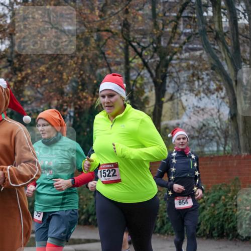07.12.2025 - St. Pauli X-Mass-Run No. 15 Michael Burmester http://msf.ph/oto/9408084 07.12.2025 09:43:12 Laufen 05, 15, 1522, 956 meine-sportfotos.de