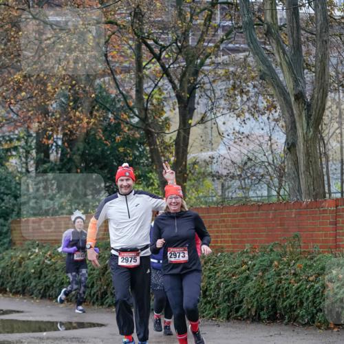 07.12.2025 - St. Pauli X-Mass-Run No. 15 Michael Burmester http://msf.ph/oto/9408208 07.12.2025 09:43:27 Laufen 3892, 2973, 2975 meine-sportfotos.de