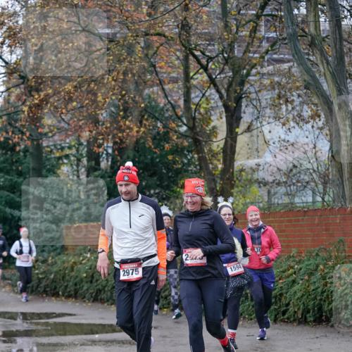 07.12.2025 - St. Pauli X-Mass-Run No. 15 Michael Burmester http://msf.ph/oto/9408220 07.12.2025 09:43:28 Laufen 2975, 293, 1594, 30 meine-sportfotos.de