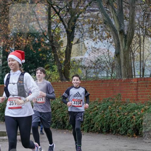 07.12.2025 - St. Pauli X-Mass-Run No. 15 Michael Burmester http://msf.ph/oto/9408292 07.12.2025 09:43:35 Laufen 251, 3311, 3334 meine-sportfotos.de