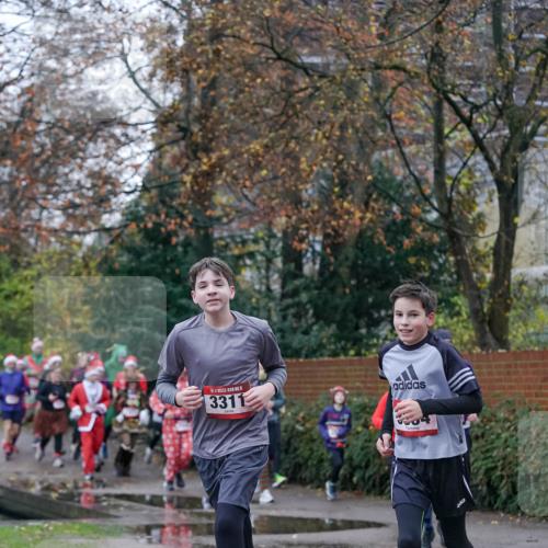07.12.2025 - St. Pauli X-Mass-Run No. 15 Michael Burmester http://msf.ph/oto/9408310 07.12.2025 09:43:36 Laufen 15, 3311 meine-sportfotos.de