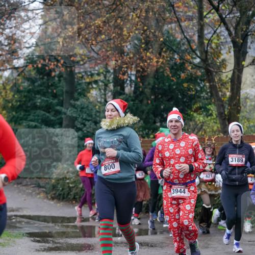 07.12.2025 - St. Pauli X-Mass-Run No. 15 Michael Burmester http://msf.ph/oto/9408345 07.12.2025 09:43:40 Laufen 800, 3944, 421, 3189, 21 meine-sportfotos.de