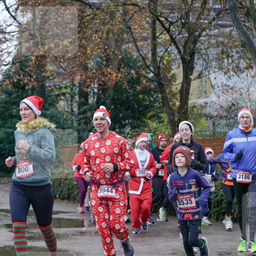 07.12.2025 - St. Pauli X-Mass-Run No. 15 Michael Burmester http://msf.ph/oto/9408355 07.12.2025 09:43:41 Laufen 5, 800, 3944, 792, 2025, 3535, 81, 3186 meine-sportfotos.de