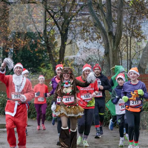 07.12.2025 - St. Pauli X-Mass-Run No. 15 Michael Burmester http://msf.ph/oto/9408385 07.12.2025 09:43:44 Laufen 15, 792, 28, 1760, 37, 421, 185, 26, 213 meine-sportfotos.de