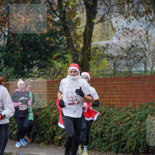 07.12.2025 - St. Pauli X-Mass-Run No. 15 Michael Burmester http://msf.ph/oto/9408453 07.12.2025 09:43:52 Laufen 4624 meine-sportfotos.de