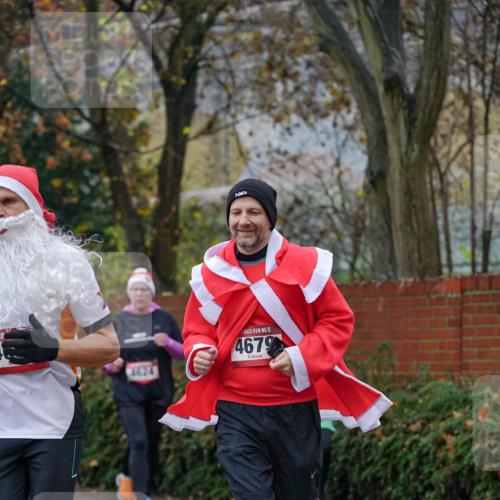 07.12.2025 - St. Pauli X-Mass-Run No. 15 Michael Burmester http://msf.ph/oto/9408468 07.12.2025 09:43:54 Laufen 4624, 15, 4679 meine-sportfotos.de