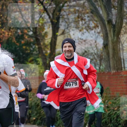 07.12.2025 - St. Pauli X-Mass-Run No. 15 Michael Burmester http://msf.ph/oto/9408474 07.12.2025 09:43:54 Laufen 15, 4679 meine-sportfotos.de