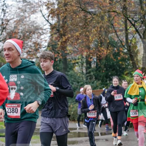07.12.2025 - St. Pauli X-Mass-Run No. 15 Michael Burmester http://msf.ph/oto/9408603 07.12.2025 09:44:06 Laufen 15, 2380, 3333, 2366, 3330 meine-sportfotos.de