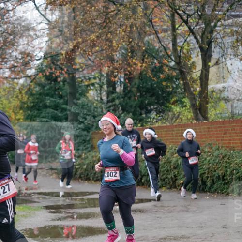 07.12.2025 - St. Pauli X-Mass-Run No. 15 Michael Burmester http://msf.ph/oto/9408669 07.12.2025 09:44:14 Laufen 27, 15, 2002, 2866, 2856 meine-sportfotos.de