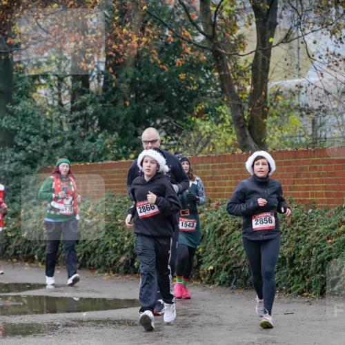 07.12.2025 - St. Pauli X-Mass-Run No. 15 Michael Burmester http://msf.ph/oto/9408681 07.12.2025 09:44:16 Laufen 176, 2866, 1543, 2856 meine-sportfotos.de