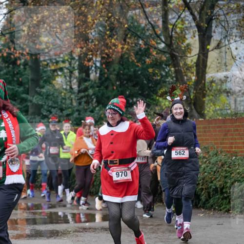 07.12.2025 - St. Pauli X-Mass-Run No. 15 Michael Burmester http://msf.ph/oto/9408732 07.12.2025 09:44:22 Laufen 970, 1187, 562 meine-sportfotos.de