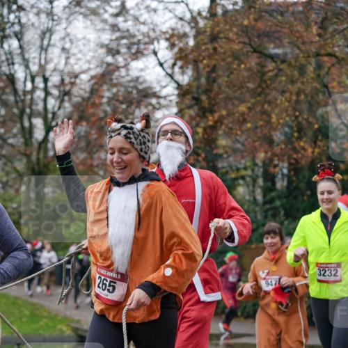 07.12.2025 - St. Pauli X-Mass-Run No. 15 Michael Burmester http://msf.ph/oto/9408810 07.12.2025 09:44:28 Laufen 947, 15, 265, 3232 meine-sportfotos.de