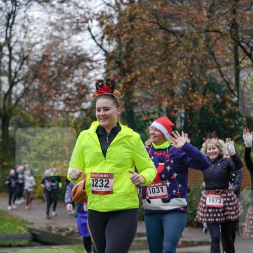 07.12.2025 - St. Pauli X-Mass-Run No. 15 Michael Burmester http://msf.ph/oto/9408819 07.12.2025 09:44:29 Laufen 15, 3232, 1031, 1973 meine-sportfotos.de