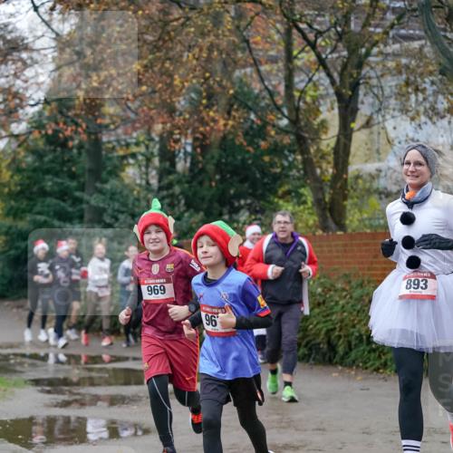 07.12.2025 - St. Pauli X-Mass-Run No. 15 Michael Burmester http://msf.ph/oto/9408860 07.12.2025 09:44:34 Laufen 740, 969, 15, 96, 15, 893 meine-sportfotos.de