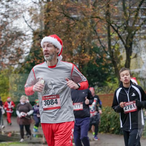 07.12.2025 - St. Pauli X-Mass-Run No. 15 Michael Burmester http://msf.ph/oto/9408947 07.12.2025 09:44:43 Laufen 15, 3084, 177, 2781 meine-sportfotos.de