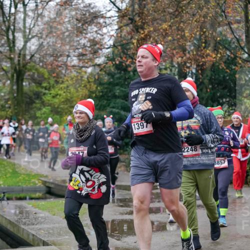 07.12.2025 - St. Pauli X-Mass-Run No. 15 Michael Burmester http://msf.ph/oto/9408995 07.12.2025 09:44:49 Laufen 1929, 1397, 2248, 3857, 22 meine-sportfotos.de
