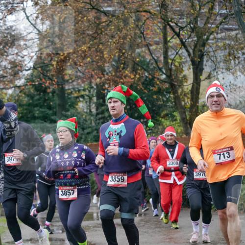 07.12.2025 - St. Pauli X-Mass-Run No. 15 Michael Burmester http://msf.ph/oto/9409004 07.12.2025 09:44:50 Laufen 397, 15, 3859, 15, 3857, 3300, 3970, 5, 713 meine-sportfotos.de