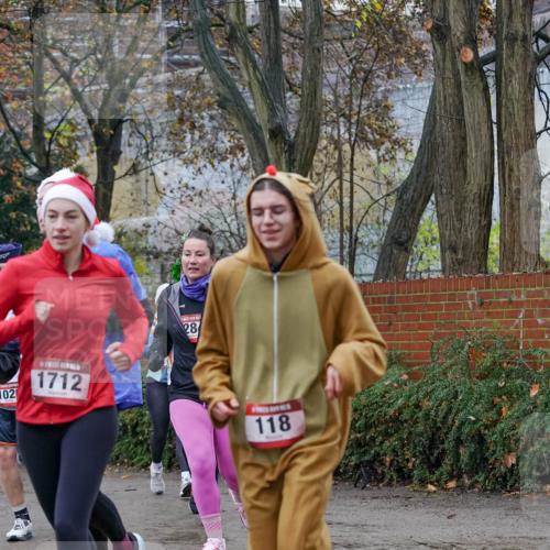 07.12.2025 - St. Pauli X-Mass-Run No. 15 Michael Burmester http://msf.ph/oto/9409039 07.12.2025 09:44:55 Laufen 1712, 102, 28, 118 meine-sportfotos.de