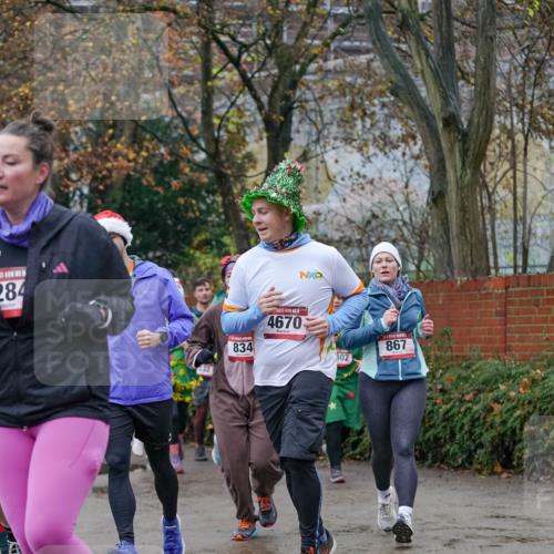 07.12.2025 - St. Pauli X-Mass-Run No. 15 Michael Burmester http://msf.ph/oto/9409048 07.12.2025 09:44:56 Laufen 284, 8, 834, 15, 4670, 02, 867 meine-sportfotos.de