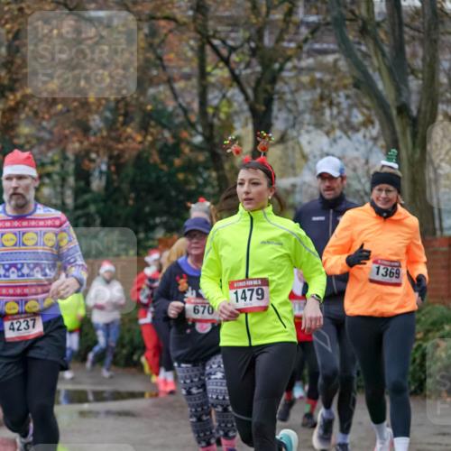 07.12.2025 - St. Pauli X-Mass-Run No. 15 Michael Burmester http://msf.ph/oto/9409144 07.12.2025 09:45:08 Laufen 000, 4237, 670, 1479, 1369 meine-sportfotos.de