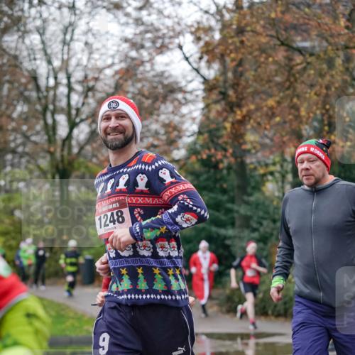 07.12.2025 - St. Pauli X-Mass-Run No. 15 Michael Burmester http://msf.ph/oto/9409247 07.12.2025 09:45:18 Laufen 15, 1248 meine-sportfotos.de