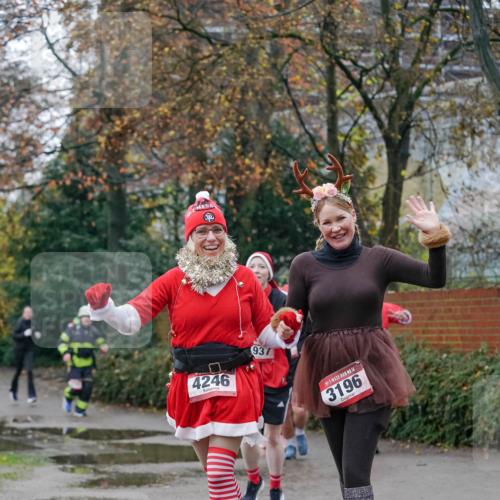 07.12.2025 - St. Pauli X-Mass-Run No. 15 Michael Burmester http://msf.ph/oto/9409288 07.12.2025 09:45:22 Laufen 4246, 937, 14, 3196 meine-sportfotos.de