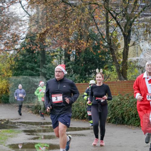 07.12.2025 - St. Pauli X-Mass-Run No. 15 Michael Burmester http://msf.ph/oto/9409309 07.12.2025 09:45:25 Laufen 3, 24 meine-sportfotos.de