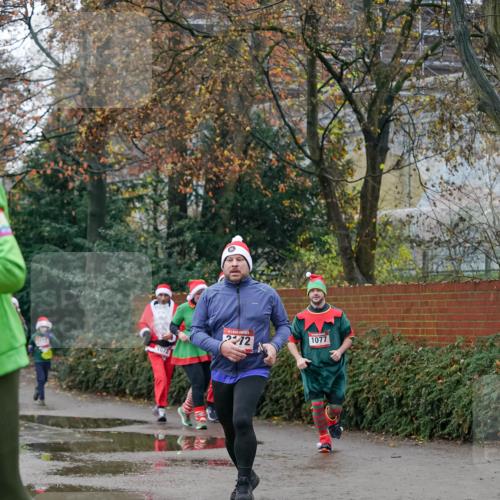 07.12.2025 - St. Pauli X-Mass-Run No. 15 Michael Burmester http://msf.ph/oto/9409366 07.12.2025 09:45:31 Laufen 72, 1077 meine-sportfotos.de