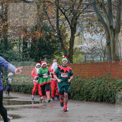 07.12.2025 - St. Pauli X-Mass-Run No. 15 Michael Burmester http://msf.ph/oto/9409382 07.12.2025 09:45:32 Laufen 2712, 1074, 1077 meine-sportfotos.de