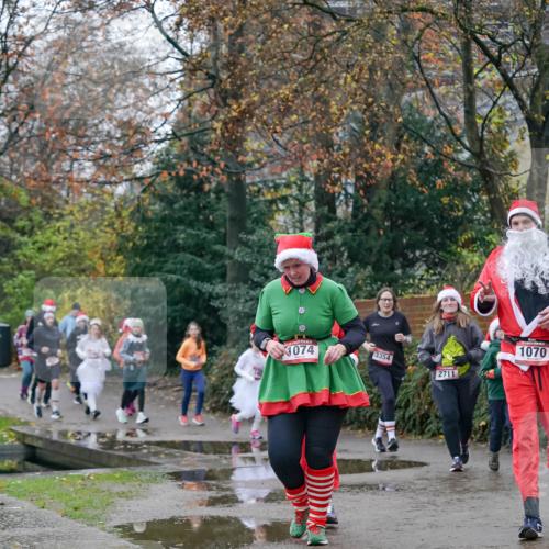 07.12.2025 - St. Pauli X-Mass-Run No. 15 Michael Burmester http://msf.ph/oto/9409406 07.12.2025 09:45:36 Laufen 074, 3354, 2711, 1070 meine-sportfotos.de