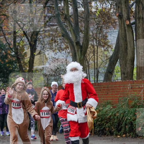 07.12.2025 - St. Pauli X-Mass-Run No. 15 Michael Burmester http://msf.ph/oto/9409546 07.12.2025 09:45:49 Laufen 1148, 1149, 78, 1150 meine-sportfotos.de