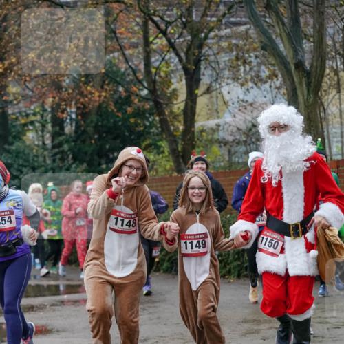 07.12.2025 - St. Pauli X-Mass-Run No. 15 Michael Burmester http://msf.ph/oto/9409552 07.12.2025 09:45:50 Laufen 354, 1148, 1149, 1150 meine-sportfotos.de