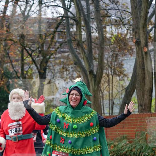 07.12.2025 - St. Pauli X-Mass-Run No. 15 Michael Burmester http://msf.ph/oto/9409621 07.12.2025 09:45:57 Laufen 1363, 15, 1363, 15, 989 meine-sportfotos.de