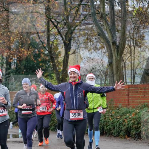 07.12.2025 - St. Pauli X-Mass-Run No. 15 Michael Burmester http://msf.ph/oto/9409645 07.12.2025 09:46:00 Laufen 32, 4661, 5, 3935, 367 meine-sportfotos.de