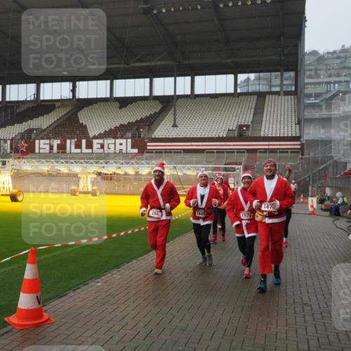 07.12.2025 - St. Pauli X-Mass-Run No. 15 Fabian Wolf http://msf.ph/oto/9409677 07.12.2025 11:09:34 Ziel 59, 66, 266, 330, 971, 1084, 1463, 1477, 1579, 1582, 1641, 1851, 1870, 1945, 1974, 2042, 3151, 4190, 4191 meine-sportfotos.de