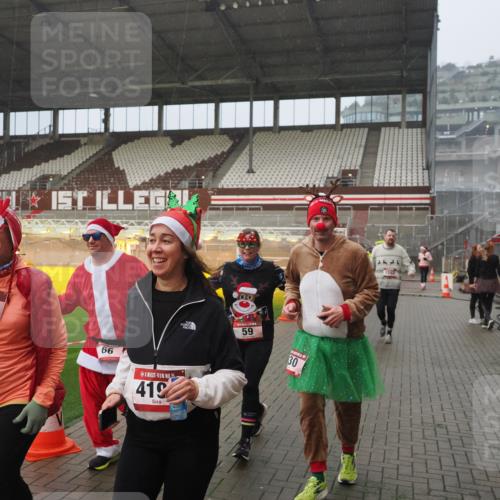 07.12.2025 - St. Pauli X-Mass-Run No. 15 Fabian Wolf http://msf.ph/oto/9409732 07.12.2025 11:09:37 Ziel 59, 66, 266, 330, 814, 971, 1084, 1157, 1463, 1477, 1579, 1582, 1641, 1851, 1870, 1945, 1974, 2042, 3151, 4190, 4191 meine-sportfotos.de