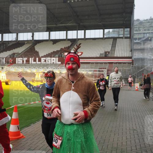 07.12.2025 - St. Pauli X-Mass-Run No. 15 Fabian Wolf http://msf.ph/oto/9409741 07.12.2025 11:09:38 Ziel 59, 66, 266, 330, 814, 971, 1084, 1157, 1463, 1477, 1579, 1582, 1641, 1851, 1870, 1945, 1974, 2042, 3151, 4190, 4191 meine-sportfotos.de