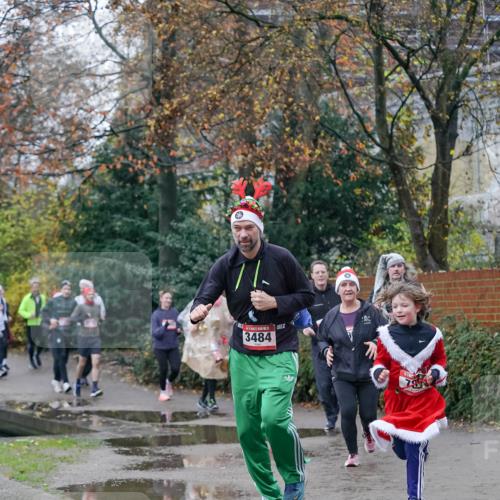 07.12.2025 - St. Pauli X-Mass-Run No. 15 Michael Burmester http://msf.ph/oto/9409755 07.12.2025 09:46:16 Laufen 3484 meine-sportfotos.de