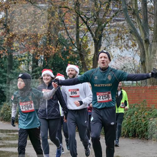 07.12.2025 - St. Pauli X-Mass-Run No. 15 Michael Burmester http://msf.ph/oto/9409837 07.12.2025 09:46:25 Laufen 2760, 15, 896, 2758, 8, 99 meine-sportfotos.de