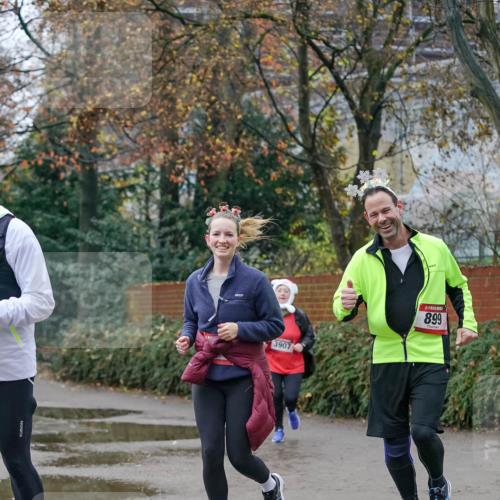 07.12.2025 - St. Pauli X-Mass-Run No. 15 Michael Burmester http://msf.ph/oto/9409852 07.12.2025 09:46:27 Laufen 3907, 899 meine-sportfotos.de