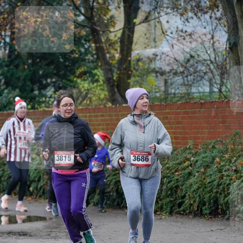 07.12.2025 - St. Pauli X-Mass-Run No. 15 Michael Burmester http://msf.ph/oto/9409889 07.12.2025 09:46:41 Laufen 15, 3815, 4205, 3686 meine-sportfotos.de