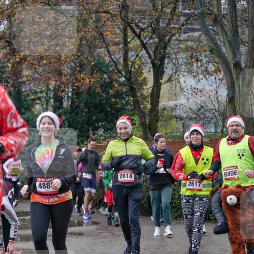 07.12.2025 - St. Pauli X-Mass-Run No. 15 Michael Burmester http://msf.ph/oto/9409955 07.12.2025 09:46:50 Laufen 488, 60, 2505, 2618, 2617 meine-sportfotos.de
