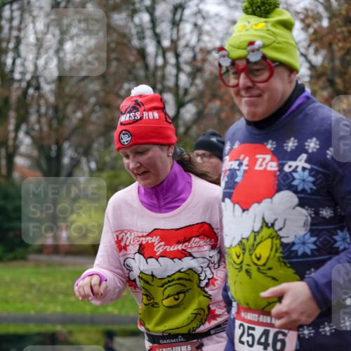 07.12.2025 - St. Pauli X-Mass-Run No. 15 Michael Burmester http://msf.ph/oto/9410039 07.12.2025 09:47:00 Laufen 5, 2545, 2546 meine-sportfotos.de