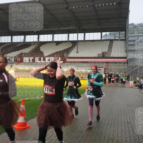 07.12.2025 - St. Pauli X-Mass-Run No. 15 Fabian Wolf http://msf.ph/oto/9410050 07.12.2025 11:10:28 Ziel 30, 31, 42, 49, 53, 134, 980, 1298, 1299, 1398, 1692, 1694, 1697, 1739, 1740, 2371 meine-sportfotos.de
