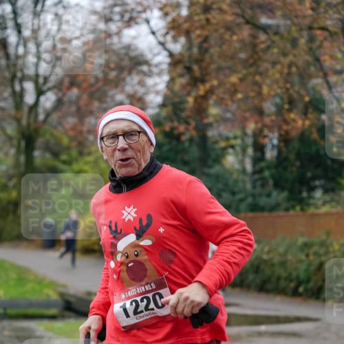 07.12.2025 - St. Pauli X-Mass-Run No. 15 Michael Burmester http://msf.ph/oto/9410063 07.12.2025 09:47:04 Laufen 15, 1220 meine-sportfotos.de