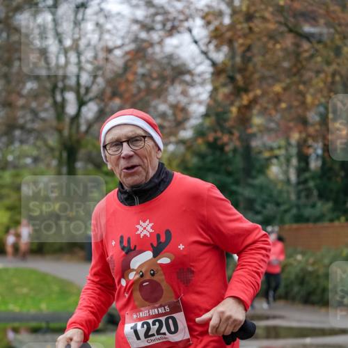 07.12.2025 - St. Pauli X-Mass-Run No. 15 Michael Burmester http://msf.ph/oto/9410066 07.12.2025 09:47:04 Laufen 15, 1220 meine-sportfotos.de