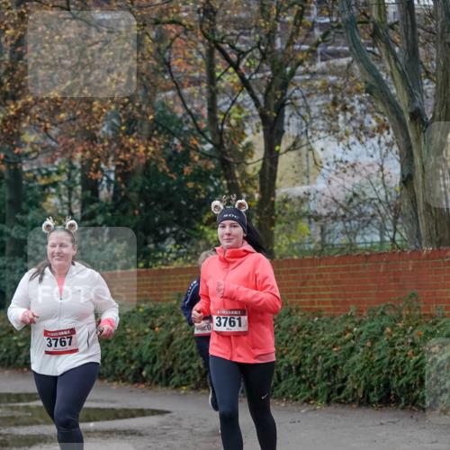 07.12.2025 - St. Pauli X-Mass-Run No. 15 Michael Burmester http://msf.ph/oto/9410095 07.12.2025 09:47:10 Laufen 3767, 15, 3761 meine-sportfotos.de